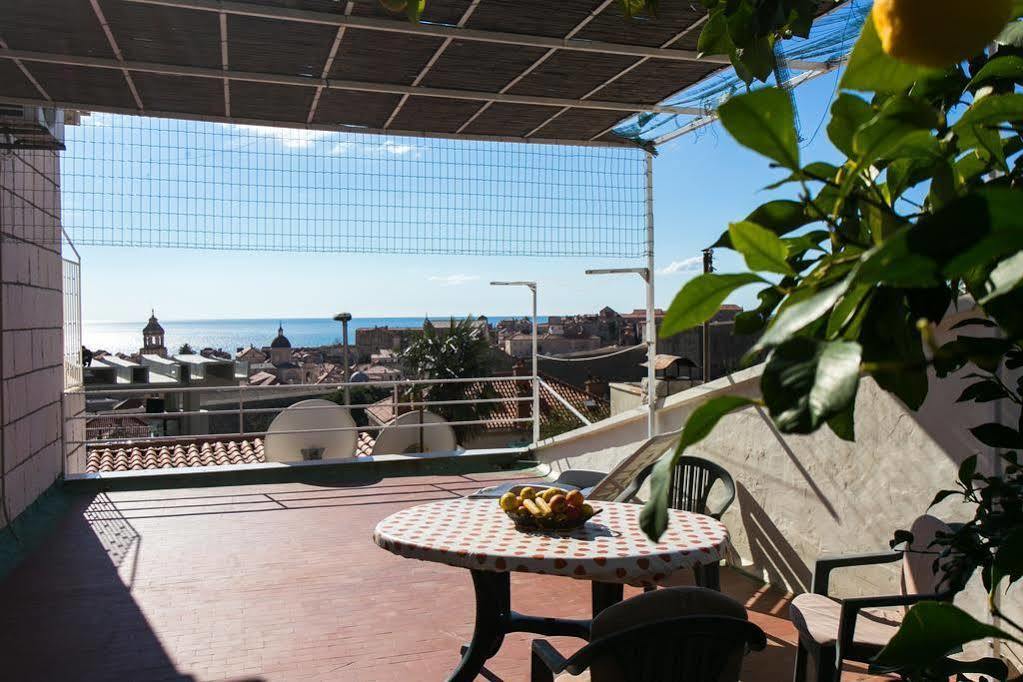Casa de hóspedes Biba 3*