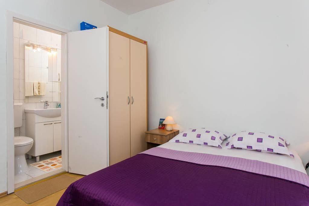 Gostinjska kuća Biba 3*